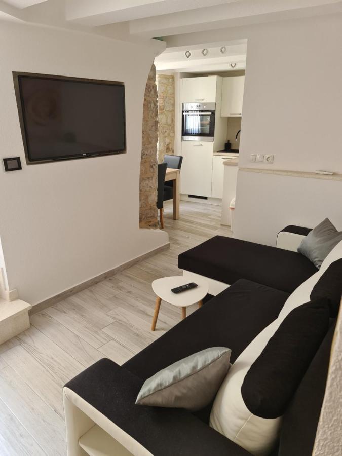Rose1 * Cres